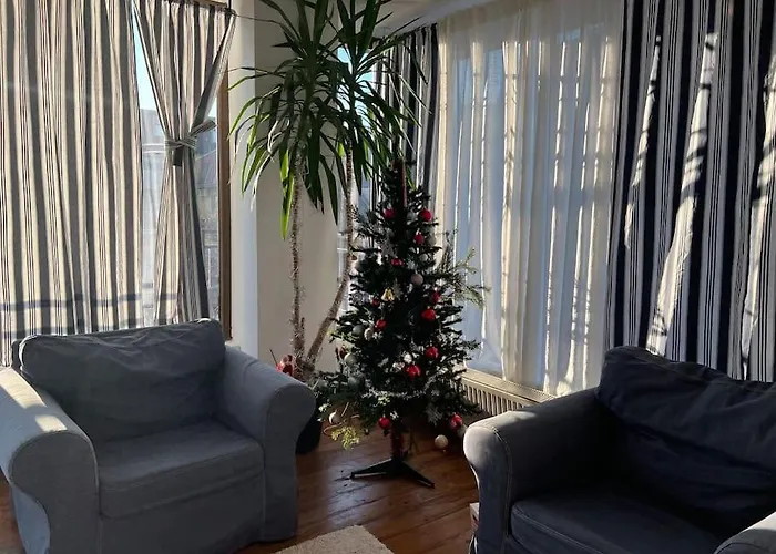 Lovely Apartment In Villa In Bucharest