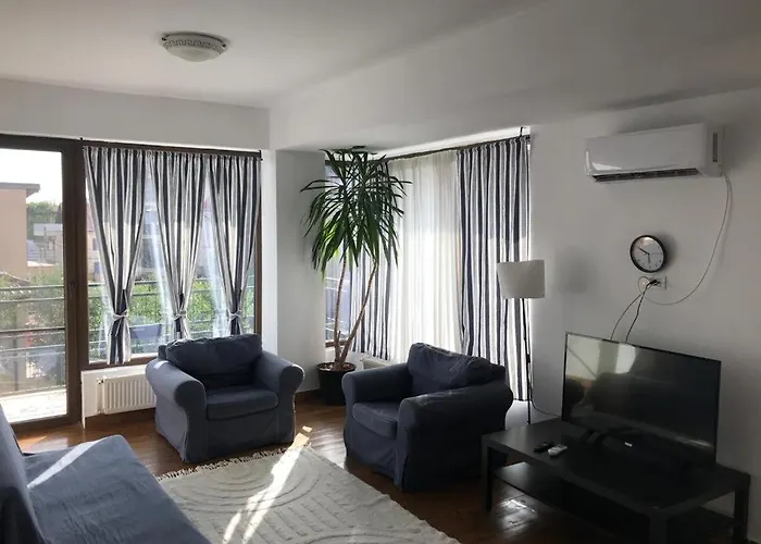 Lovely Apartment In Villa In Bucharest